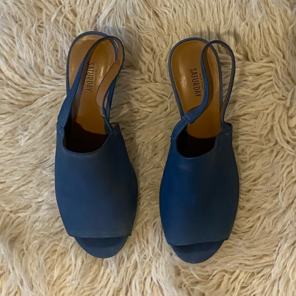 Kate Spade Saturday Sling Back blue heel with peep toe - Picture 5 of 6